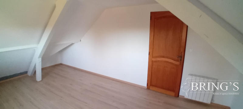 Maison - 218 m² - 9 pièces