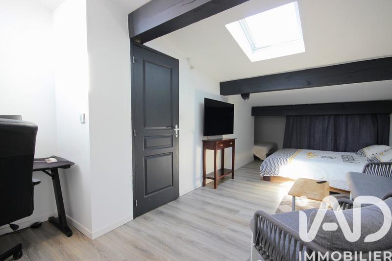 Maison - 181 m² - 7 pièces