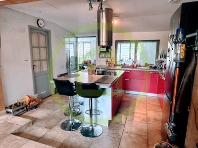 Maison - 170 m² - 5 pièces