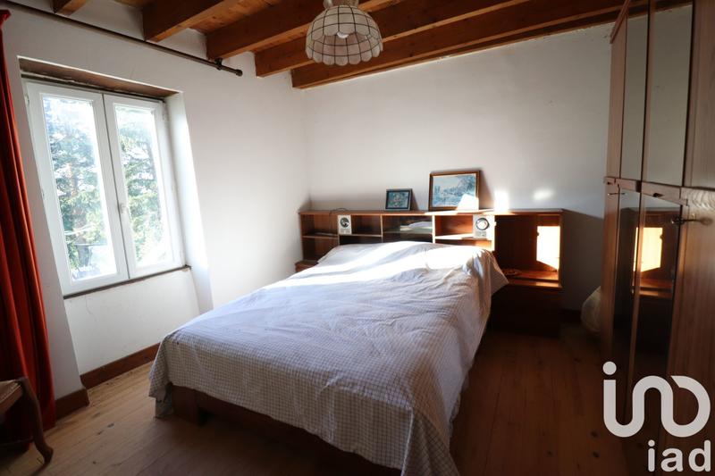 Maison - 205 m² - 9 pièces