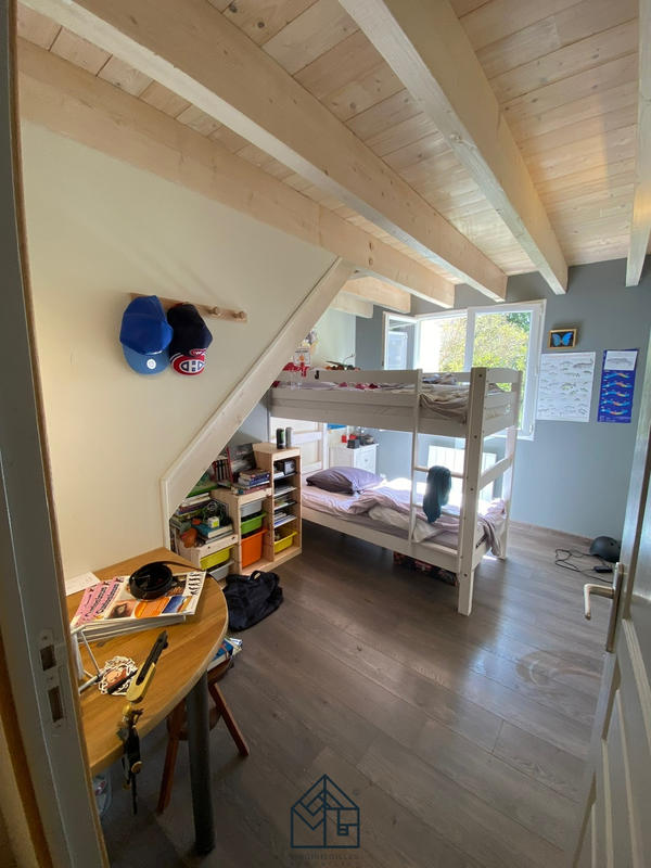 Maison - 185 m² - 7 pièces