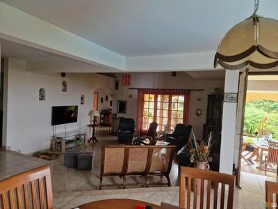 Villa - 264 m² - 6 pièces