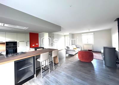 Maison - 92 m² - 4 pièces