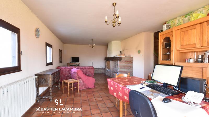 Maison - 186 m² - 8 pièces