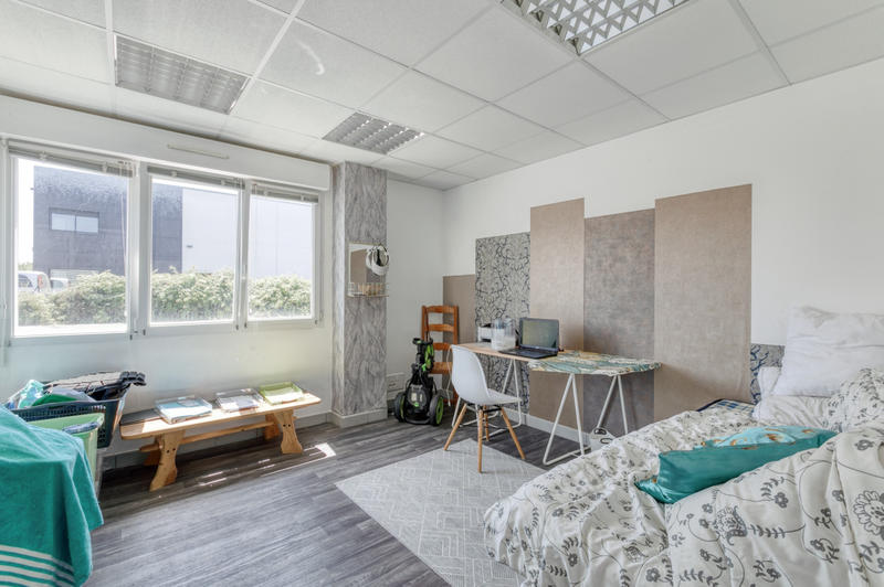 Local commercial - 460 m² - 2 pièces