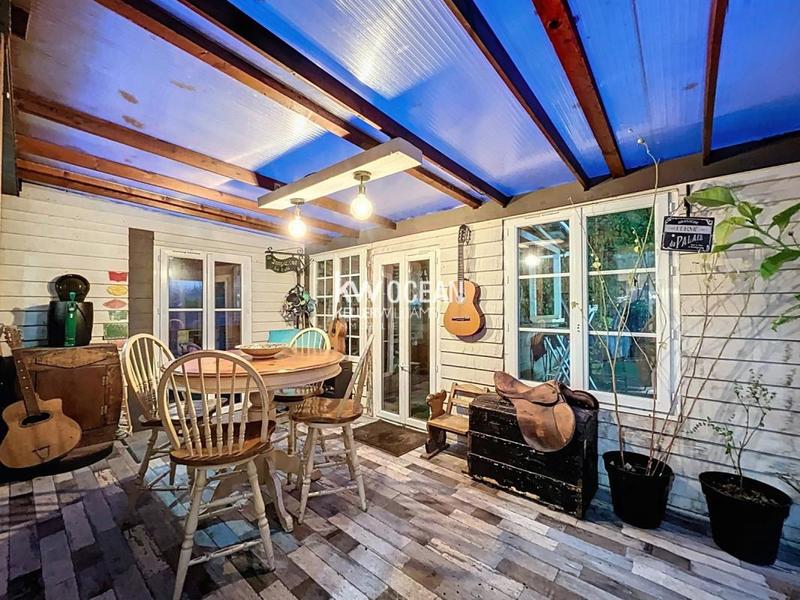 Maison - 176 m² - 8 pièces