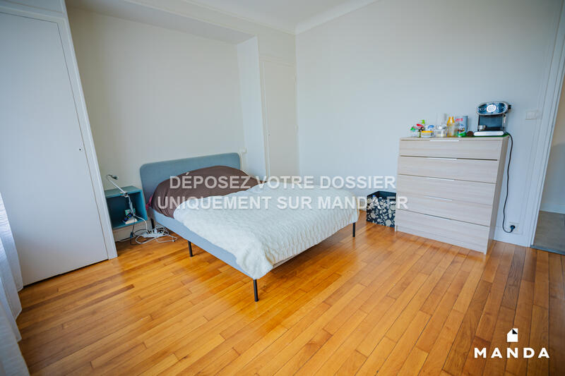 Chambre - 13 m² - 5 pièces