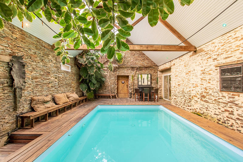 Maison - 500 m² - 13 pièces