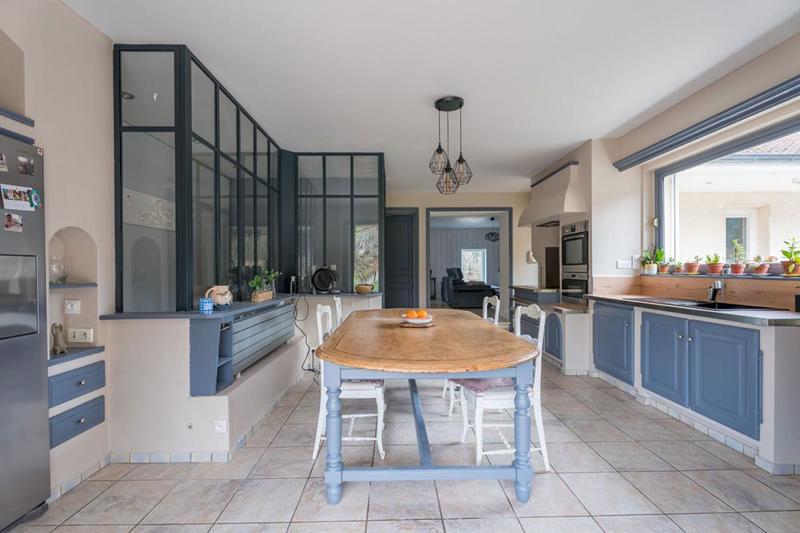 Maison - 316 m² - 8 pièces