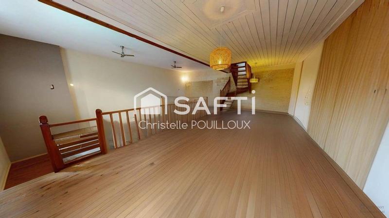 Maison - 260 m² - 8 pièces