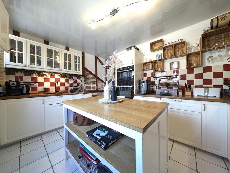 Maison - 103 m² - 5 pièces