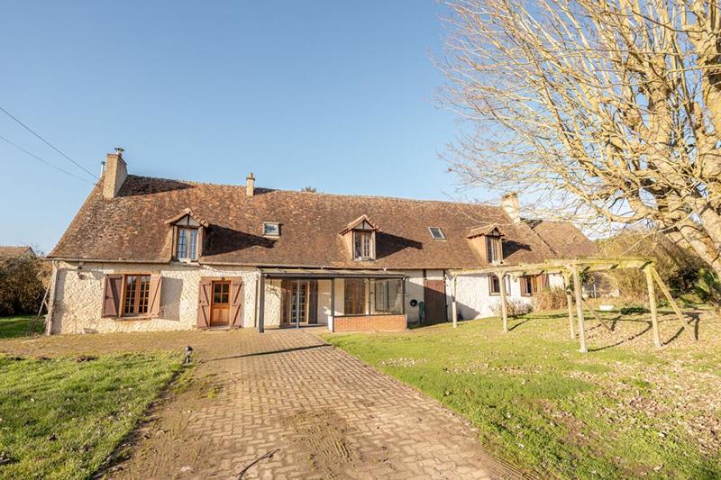 Maison - 200 m² - 9 pièces