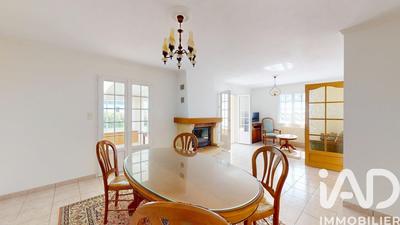 Maison - 127 m² - 7 pièces