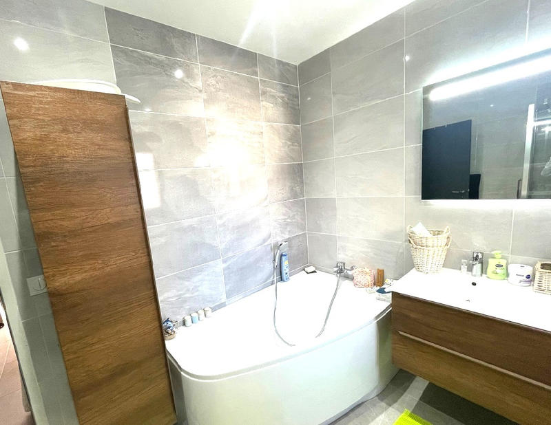 Maison - 92 m² - 3 pièces