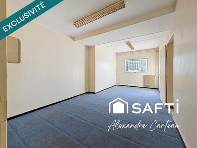Local commercial - 656 m² - 10 pièces