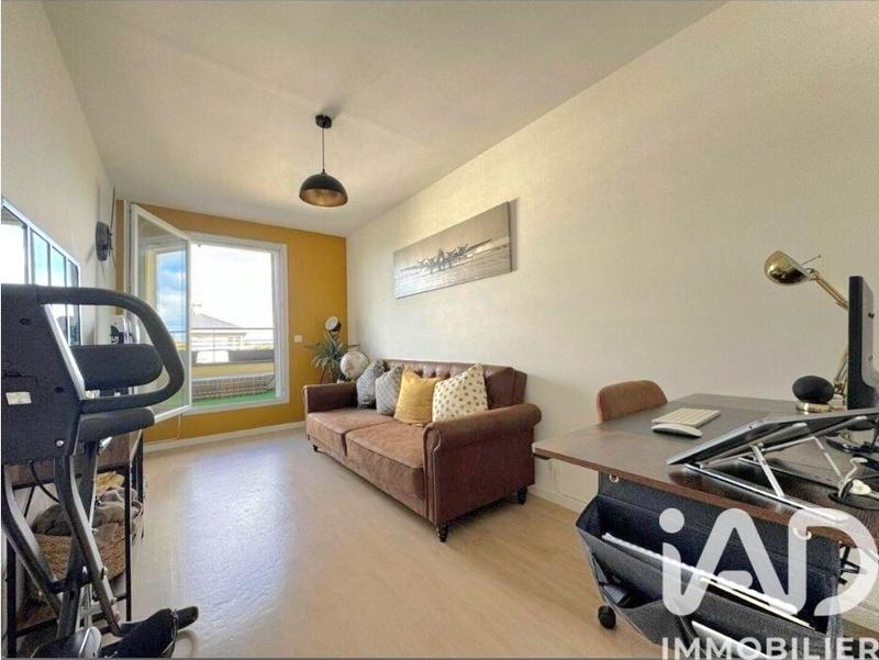 Appartement - 99 m² - 5 pièces