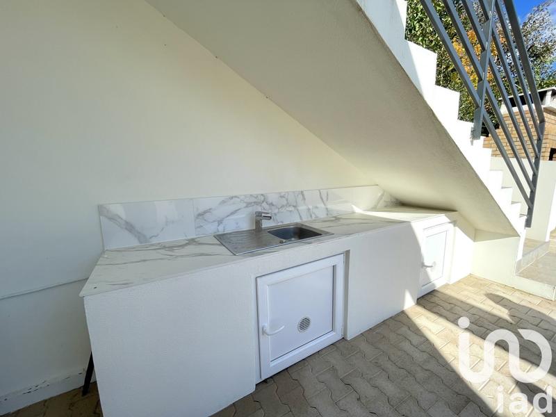 Maison - 197 m² - 7 pièces