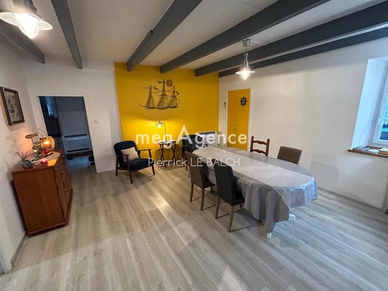 Maison - 110 m² - 6 pièces