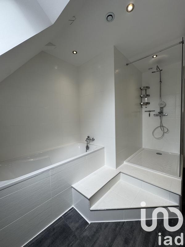 Appartement - 111 m² - 5 pièces