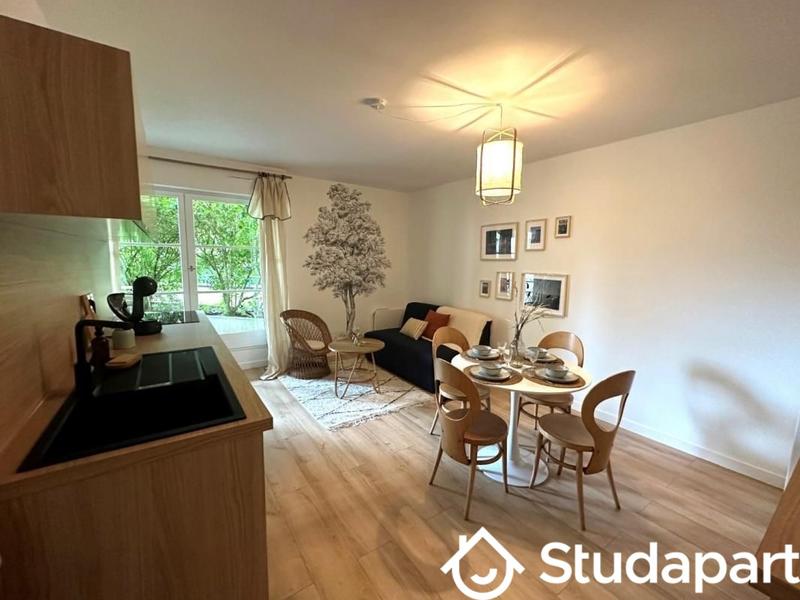 Chambre - 10 m² - 1 pièce