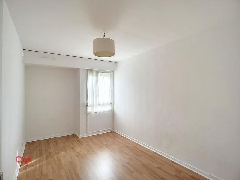 Appartement - 81 m² - 3 pièces