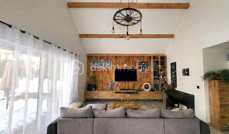 Maison - 113 m² - 5 pièces