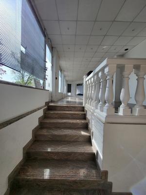 Local commercial - 150 m² - 5 pièces