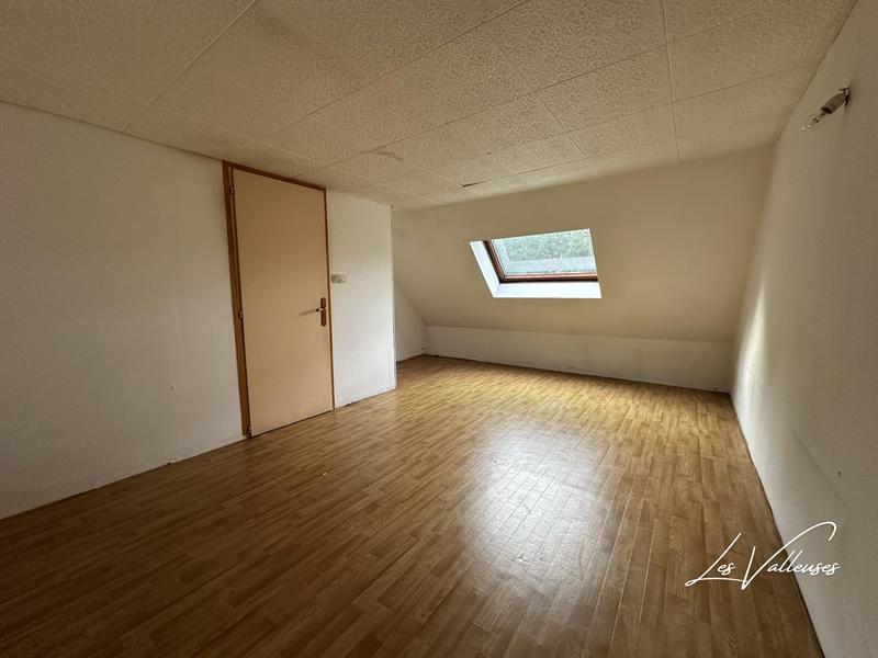 Maison - 94 m² - 5 pièces