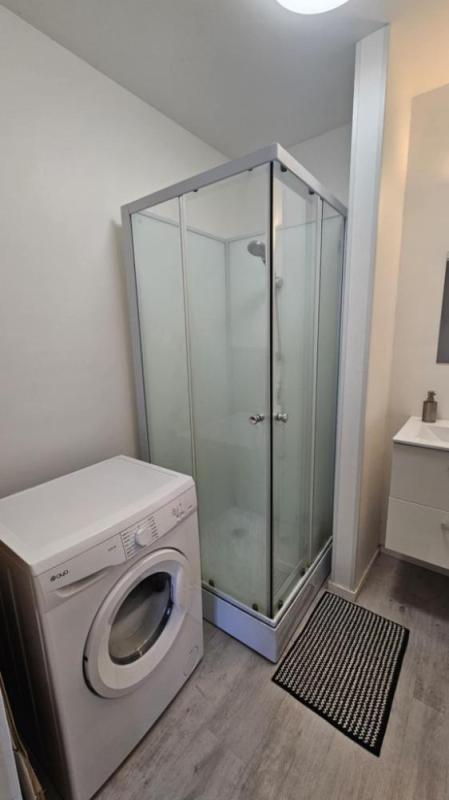 Appartement - 64 m² - 2 pièces