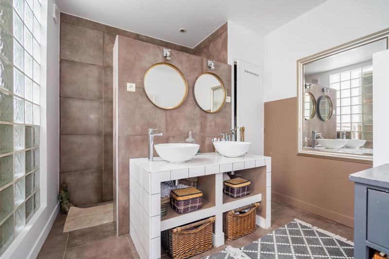 Maison - 182 m² - 6 pièces