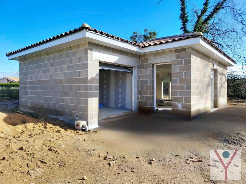 Maison - 92 m² - 4 pièces