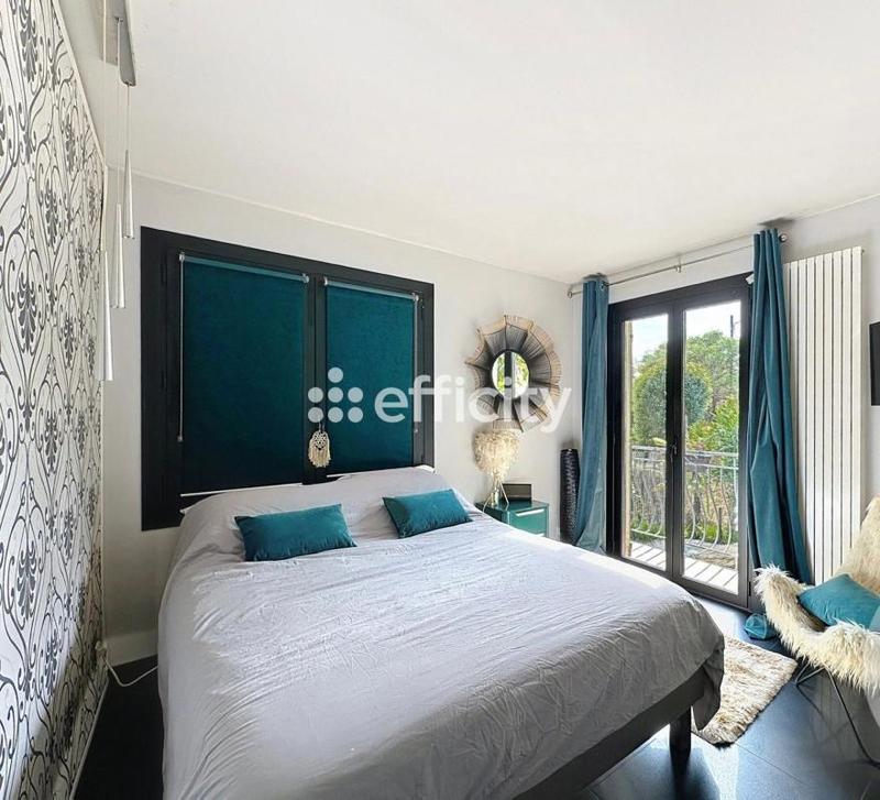 Maison - 90 m² - 3 pièces