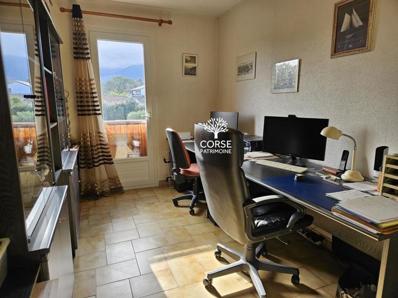 Maison - 83 m² - 5 pièces