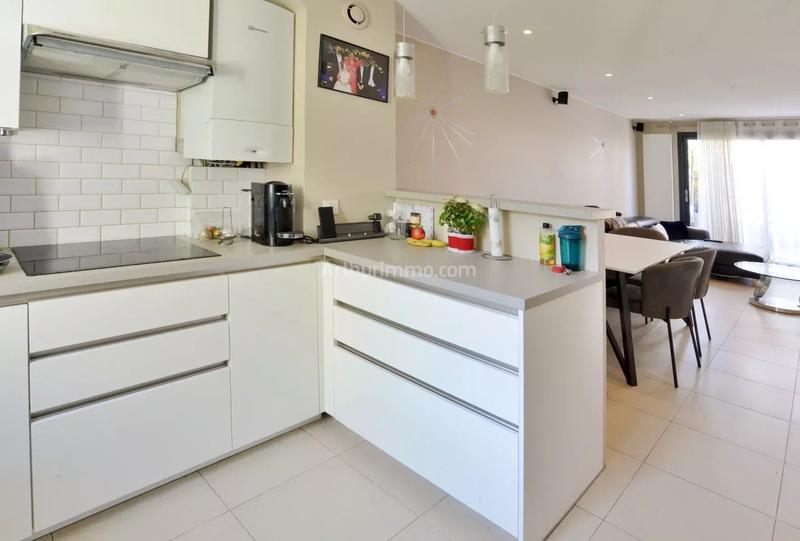 Maison - 109 m² - 6 pièces