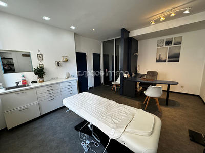 Local commercial - 119 m²