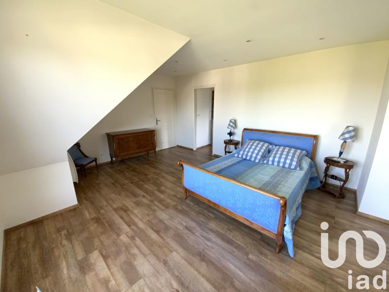 Maison - 140 m² - 5 pièces