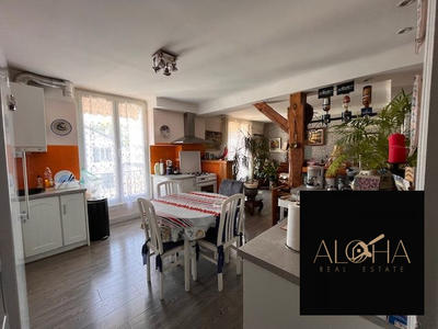 Appartement - 108 m² - 6 pièces