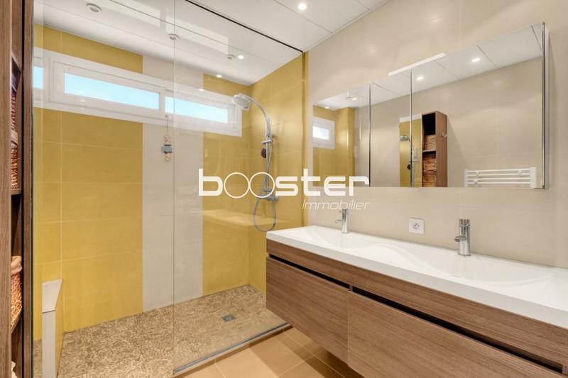 Appartement ancien - 114 m² - 5 pièces