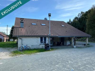 Maison - 292 m² - 10 pièces