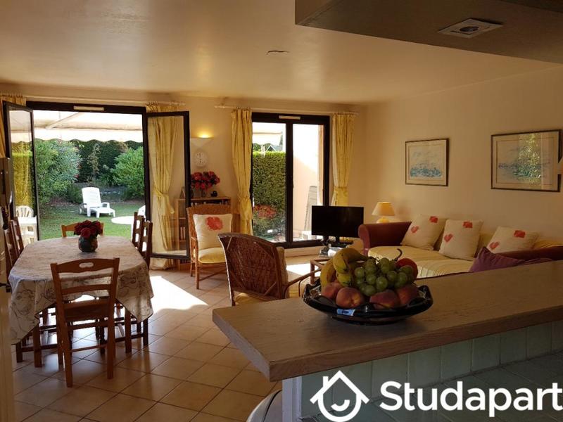 Chambre - 9 m² - 1 pièce