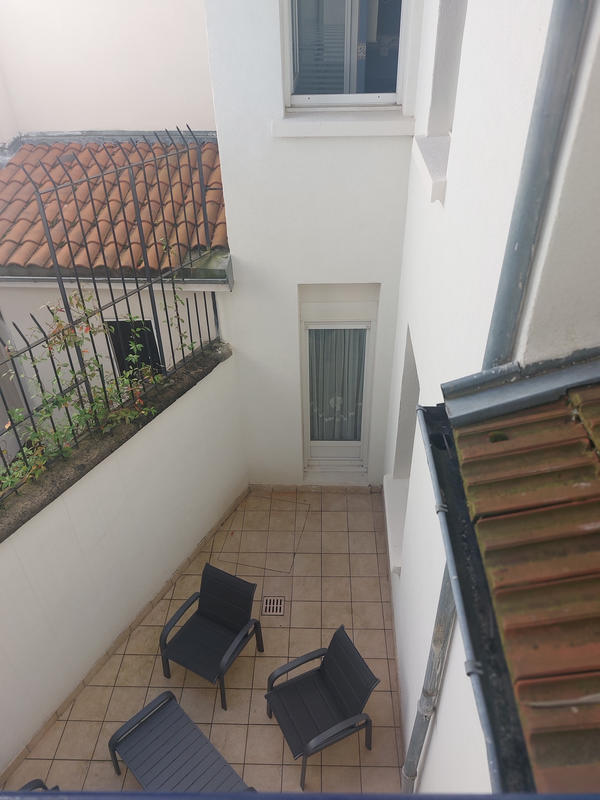 Maison - 238 m² - 8 pièces