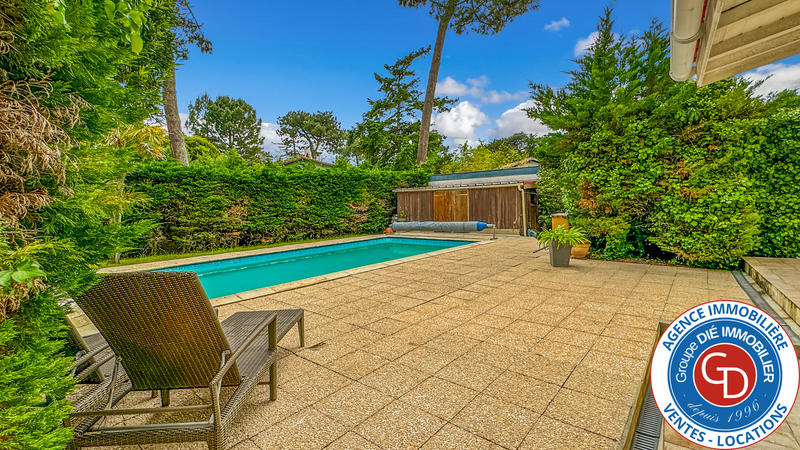 Maison - 160 m² - 6 pièces