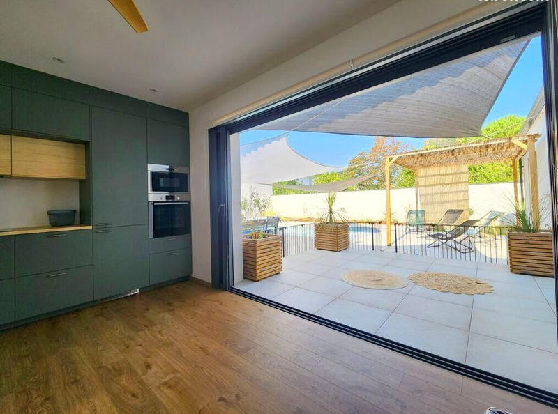 Maison - 121 m² - 6 pièces