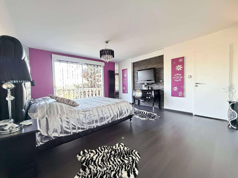 Maison - 193 m² - 5 pièces