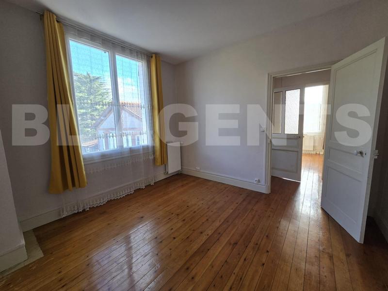 Maison - 200 m² - 5 pièces