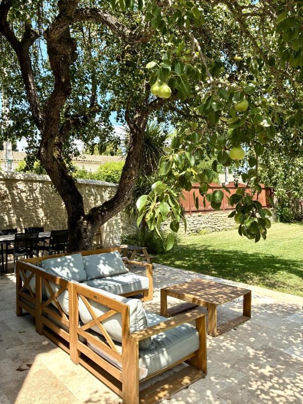 Maison en pierre - 216 m² - 8 pièces