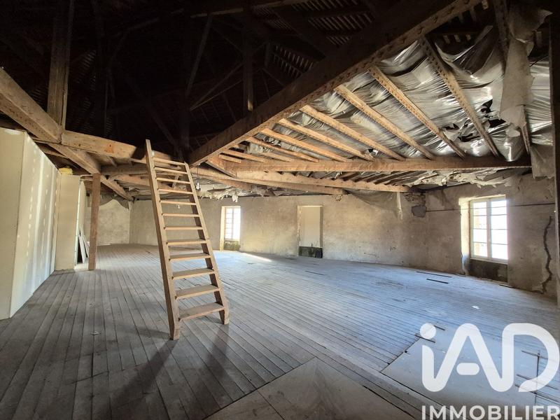 Maison - 400 m² - 5 pièces