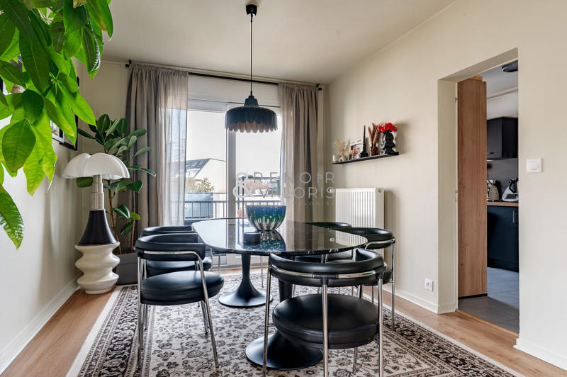 Appartement - 124 m² - 6 pièces