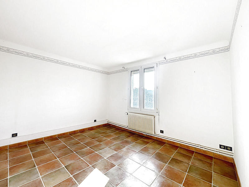 Maison - 174 m² - 9 pièces