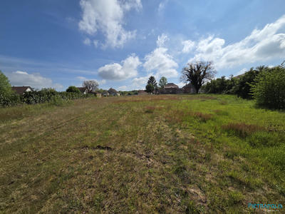 Terrain - 1 600 m²